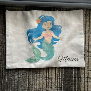 NWT Maine pillows and things mermaid pillow case
